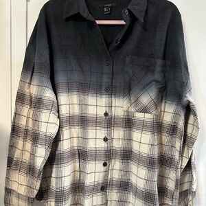 Forever 21 Black and Cream Plaid Button Down Shirt